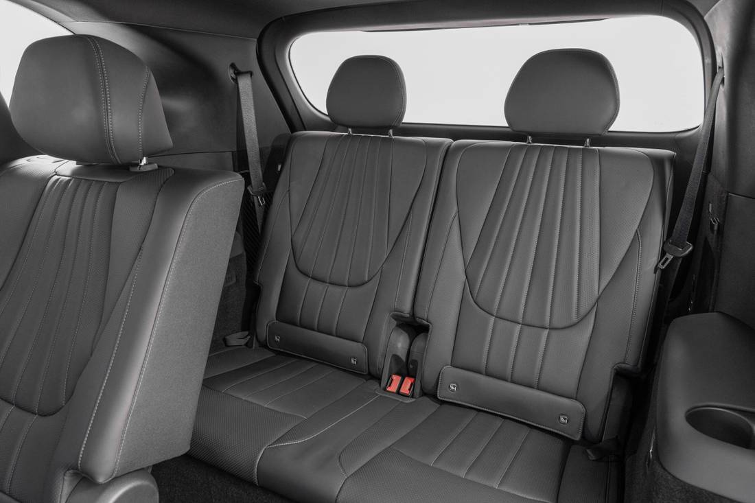 BYD Atto 8 Bancos Rebatidos