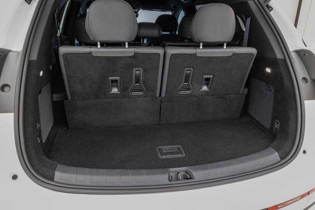 BYD Atto 8 Interior Porta-malas