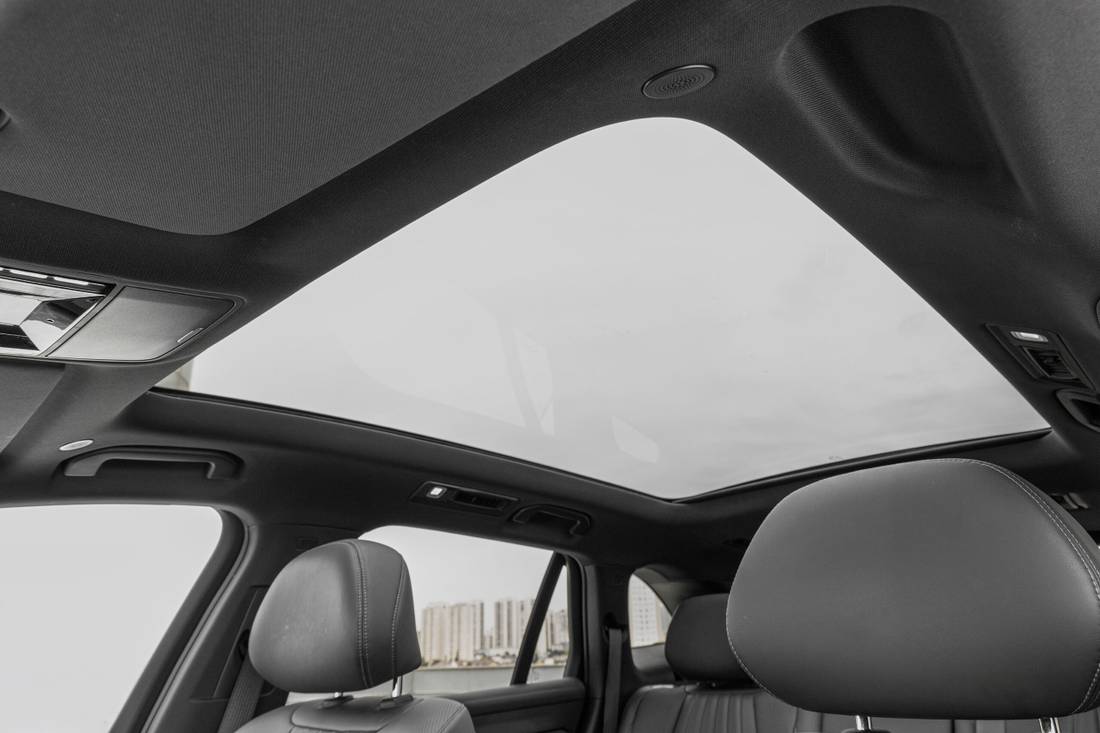 BYD Atto 8 Interior Teto Solar