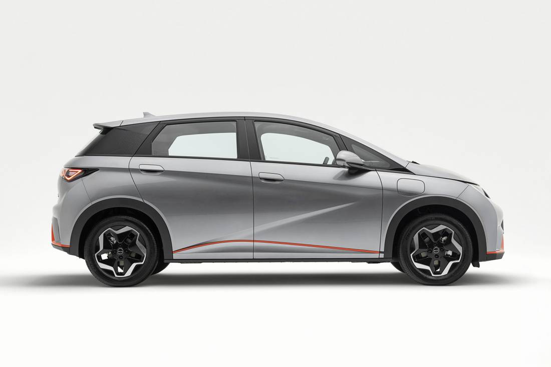 BYD Dolphin GS Cinza Lado