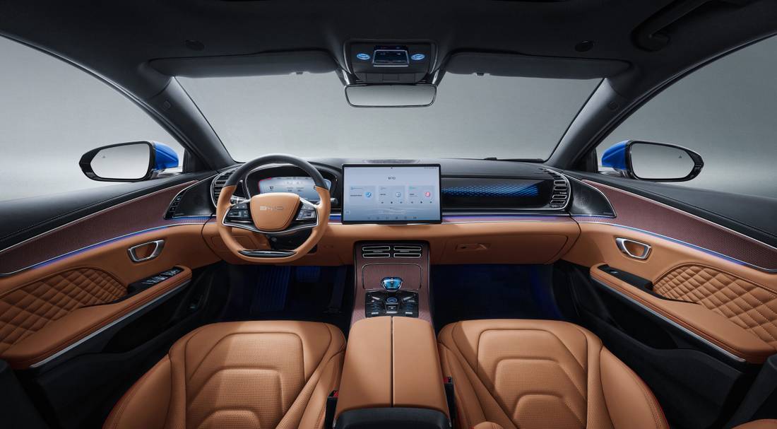 BYD Han Interior Painel