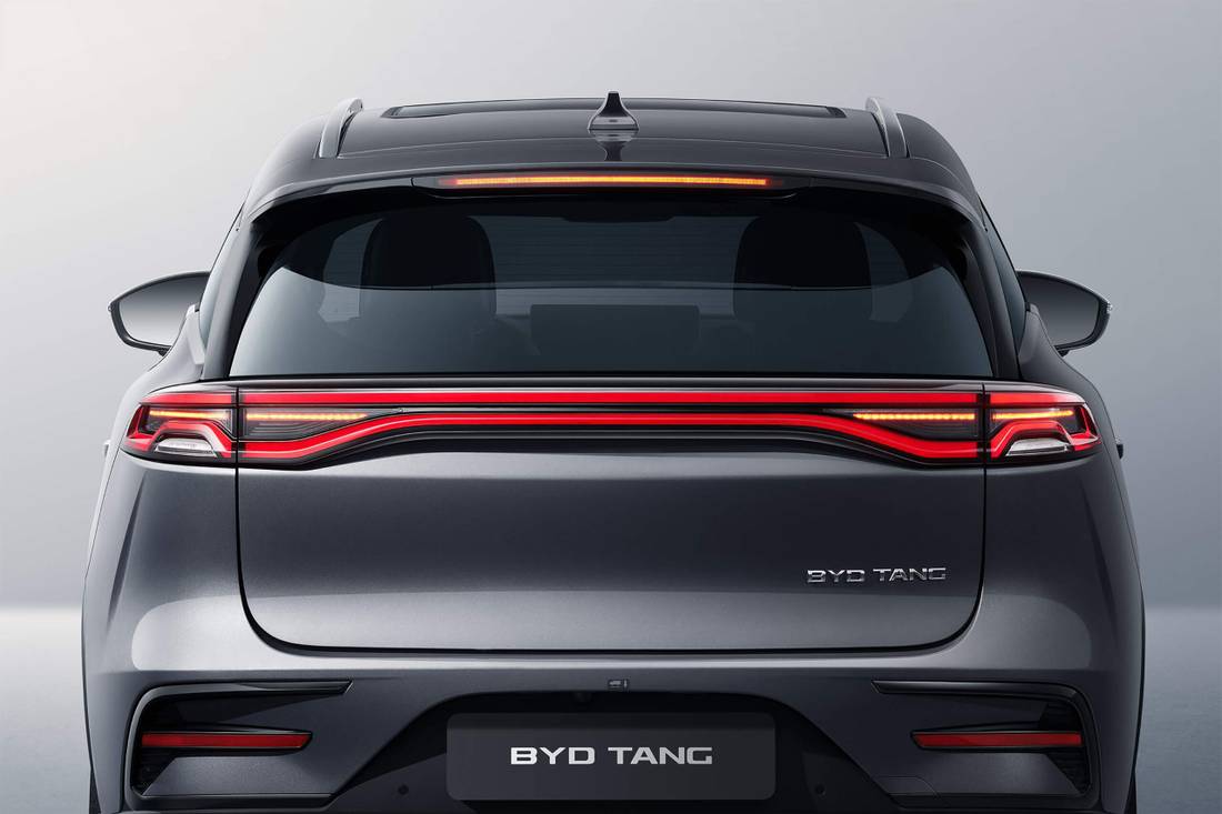 BYD Tan Black Traseira