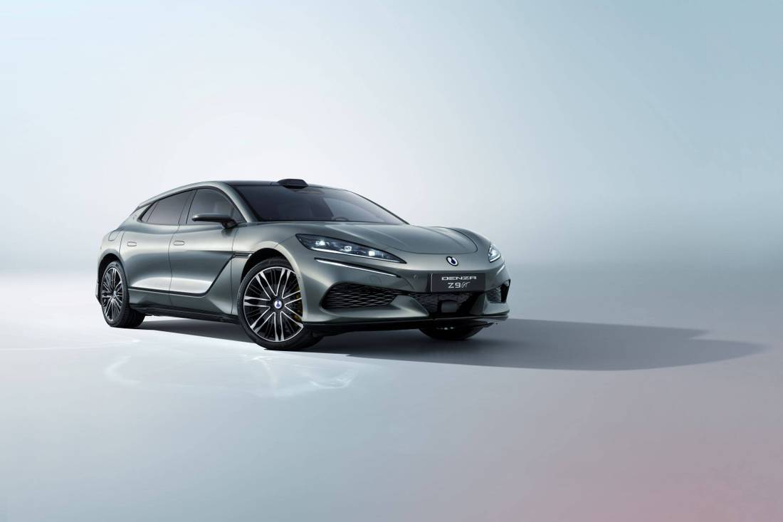 Z9GT Mist Green Frente 45-1
